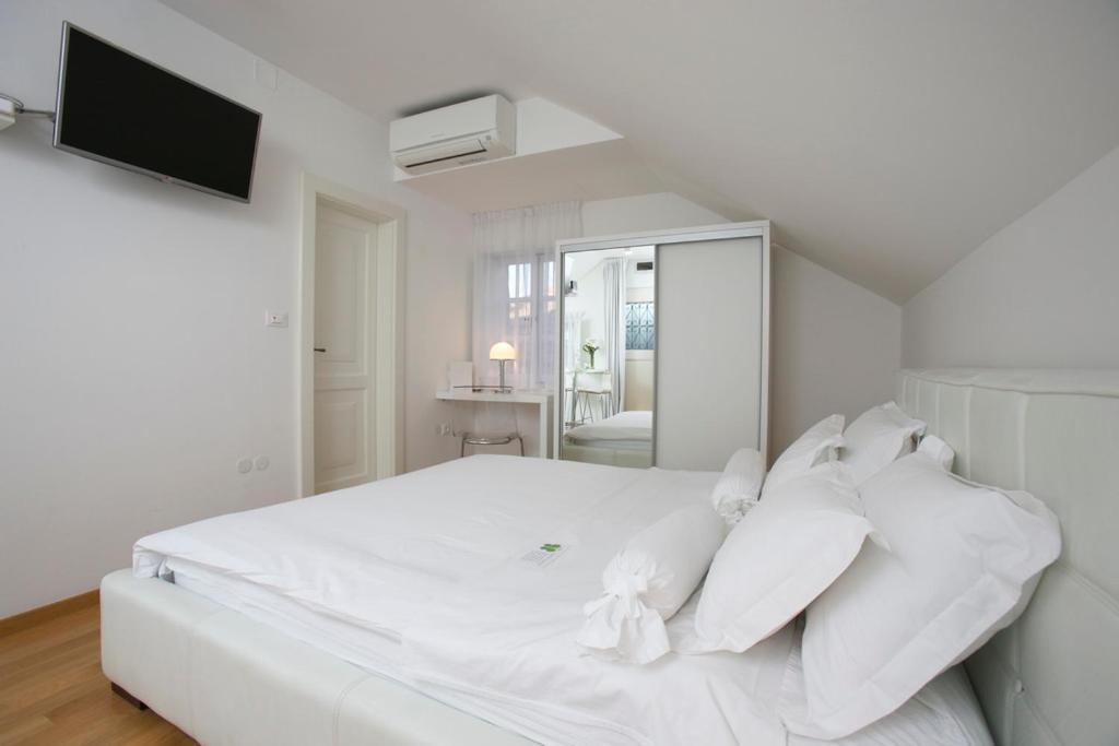 Divota Apartment Hotel Split Exterior foto